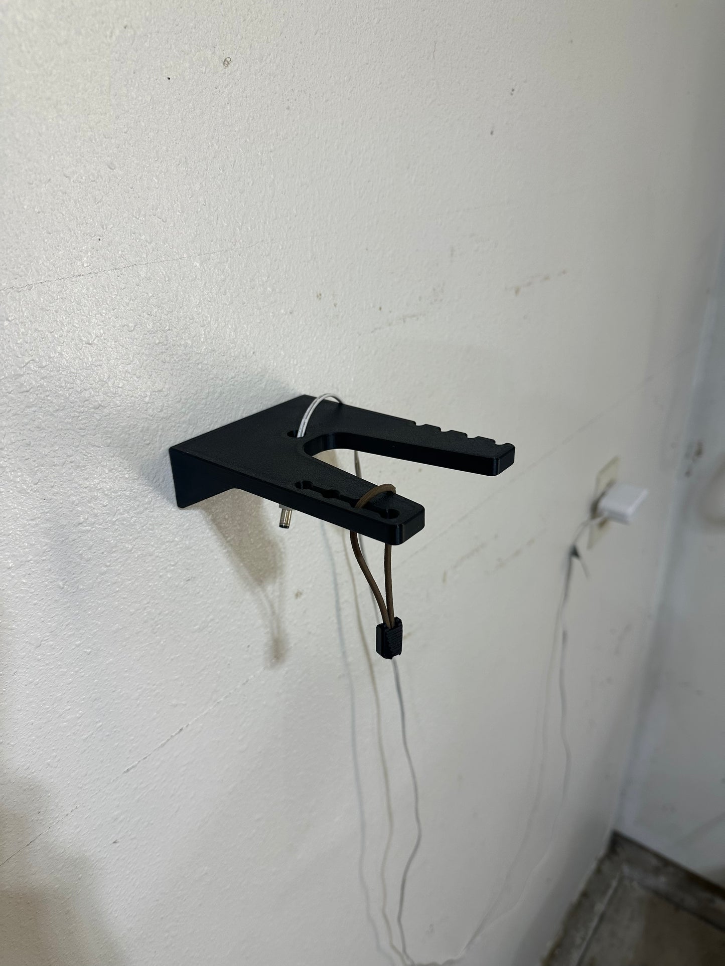 Wall Mount for Spinning Wing Decoy - Storage Bracket with Charging