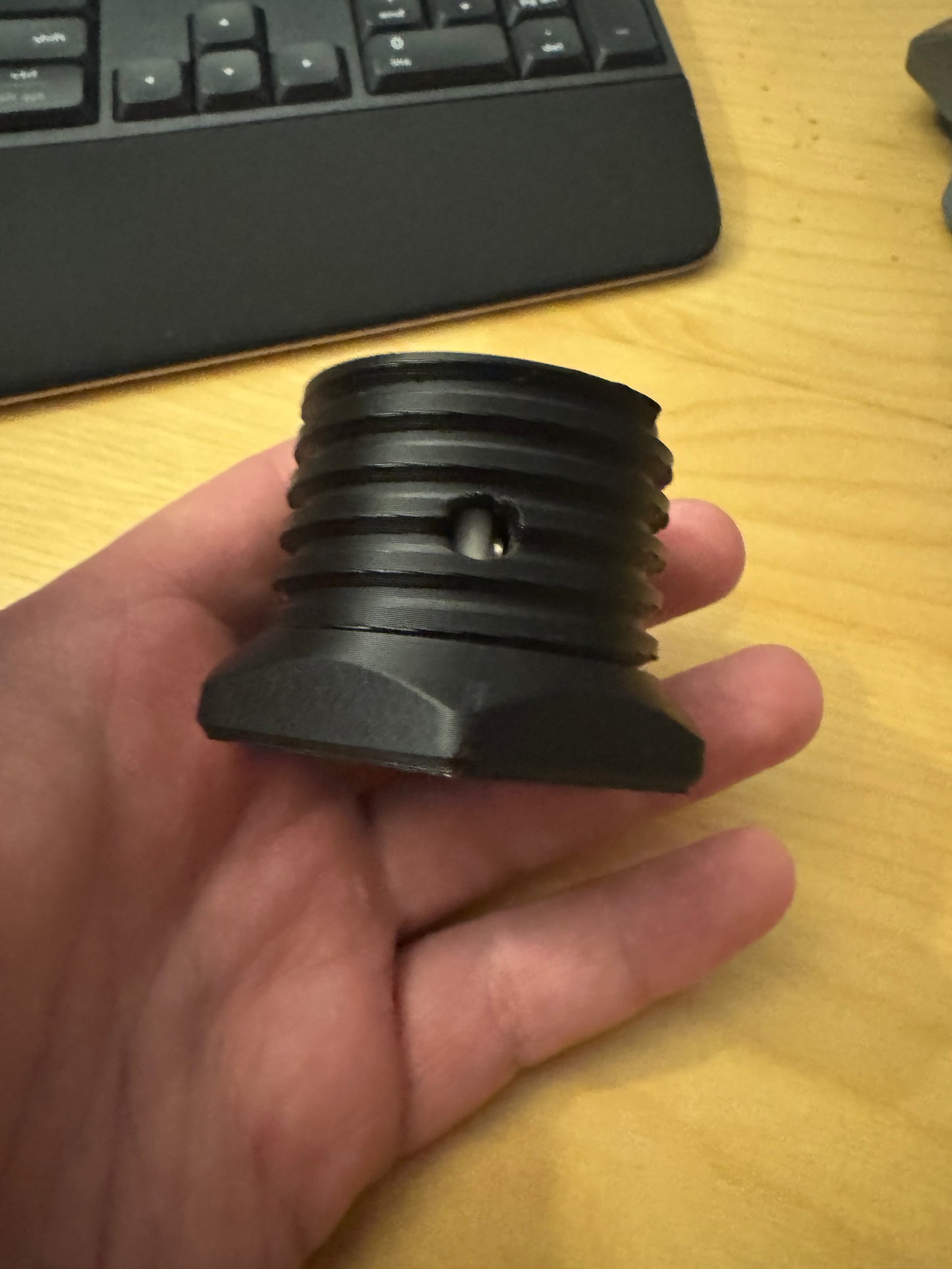 Gunner kennel drain plug