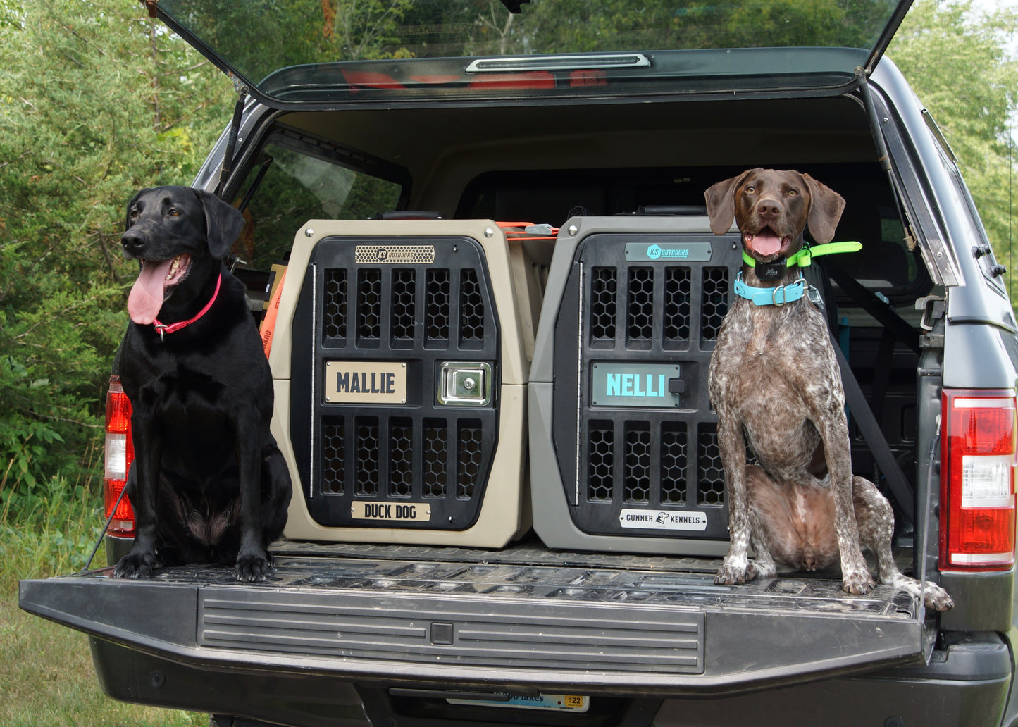 Gunner Kennel Name Plate and logo plate combo