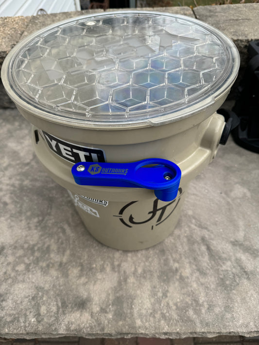 Dead stick Yeti bucket mount