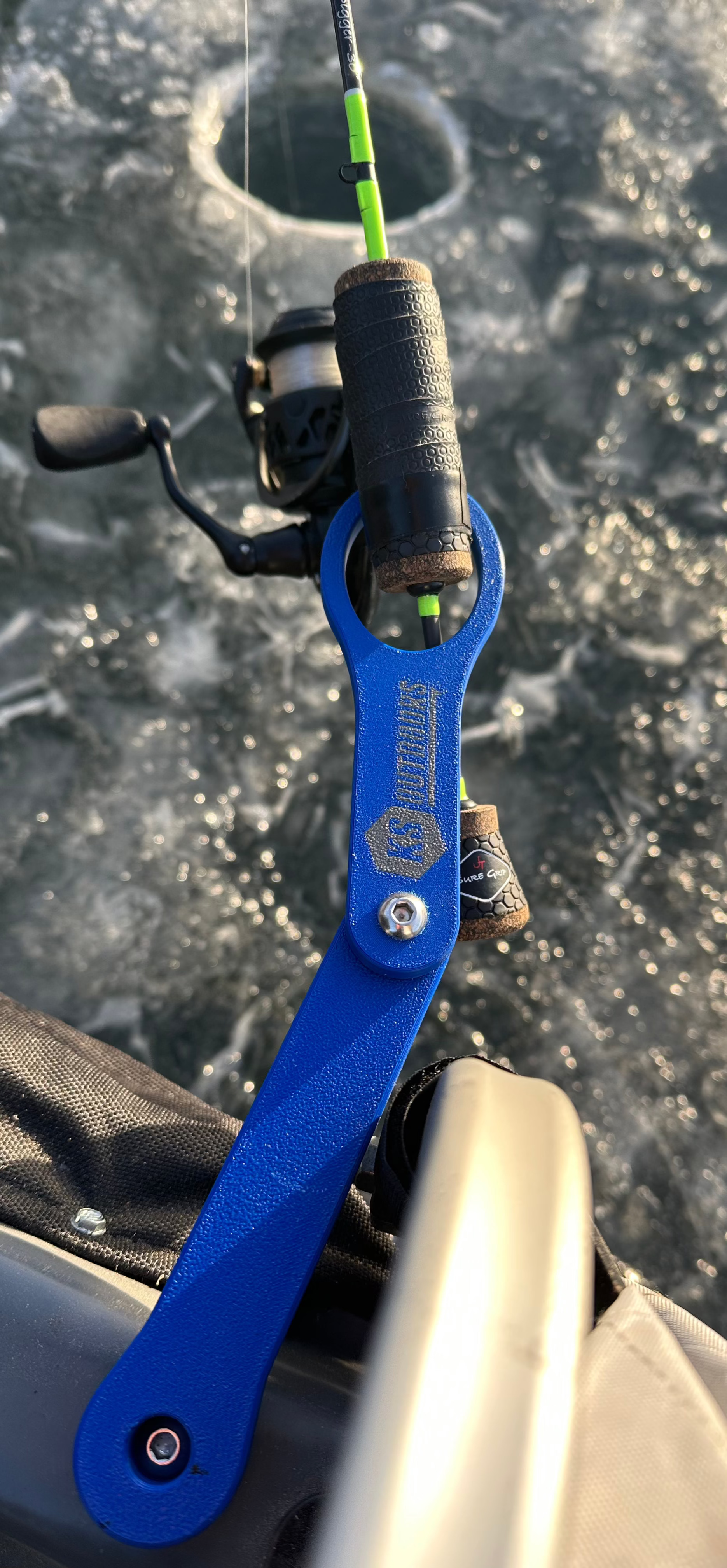 ice fishing dead stick rod holder Red / 2 Pack remove and stow the attached accessory Ice fishing rod holder by